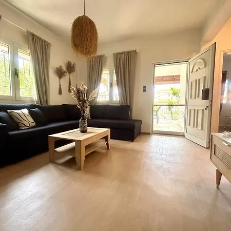 Ammo's By Horizon Homes *